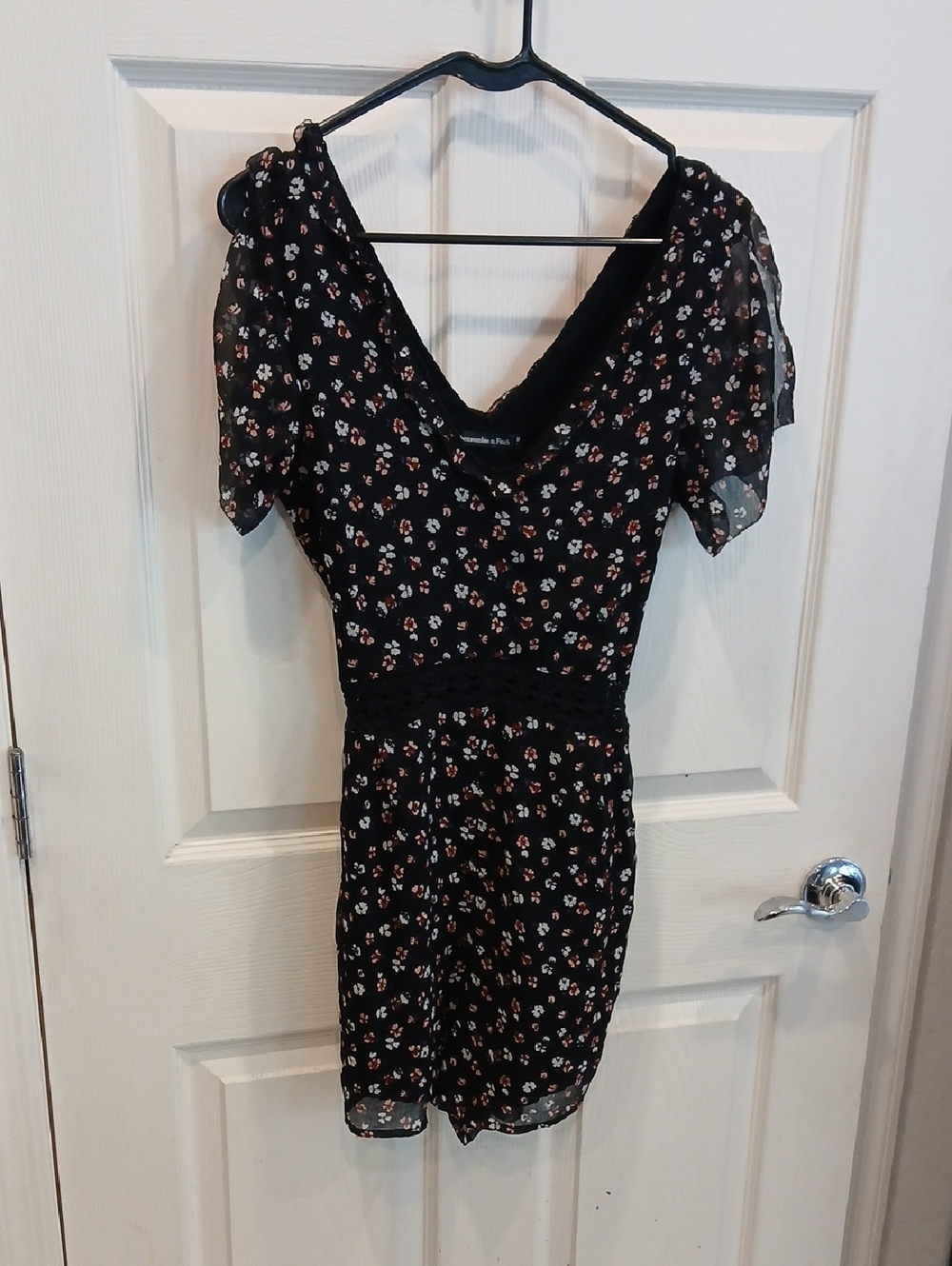 3/30 Abercrombie & Fitch Black Mini Dress with Pink and White Floral Print